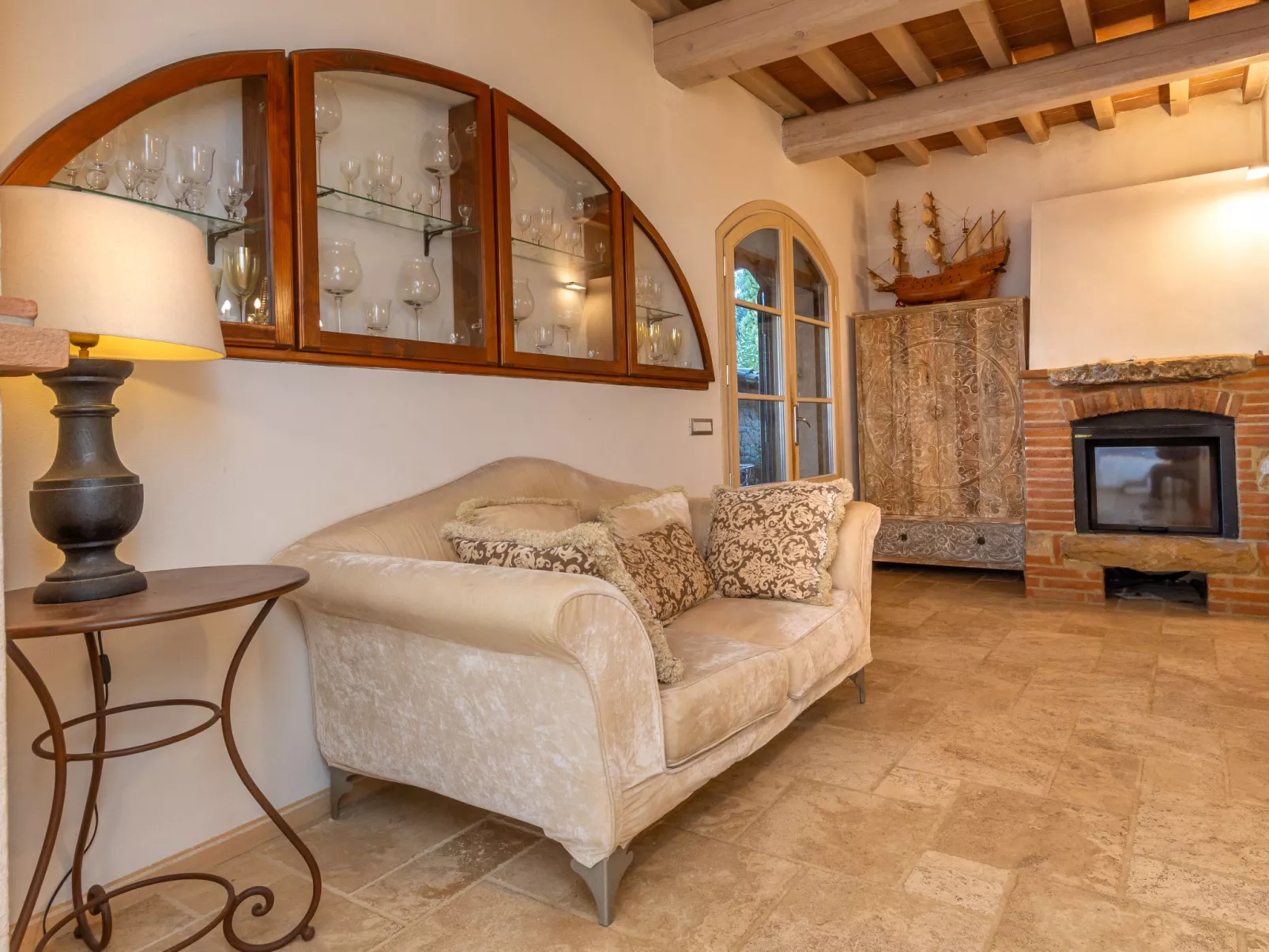 Il sogno del pittore-Drinnen