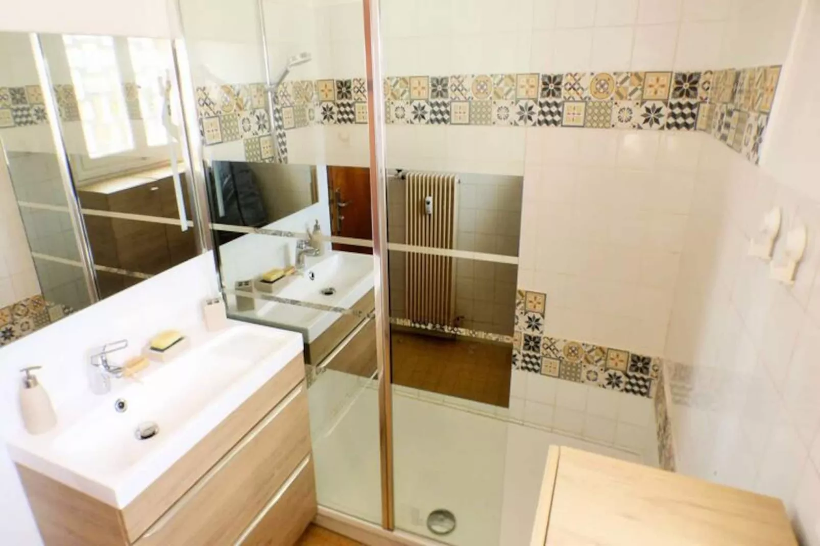 Résidence Le Cardinal-Nicht zugeordnet