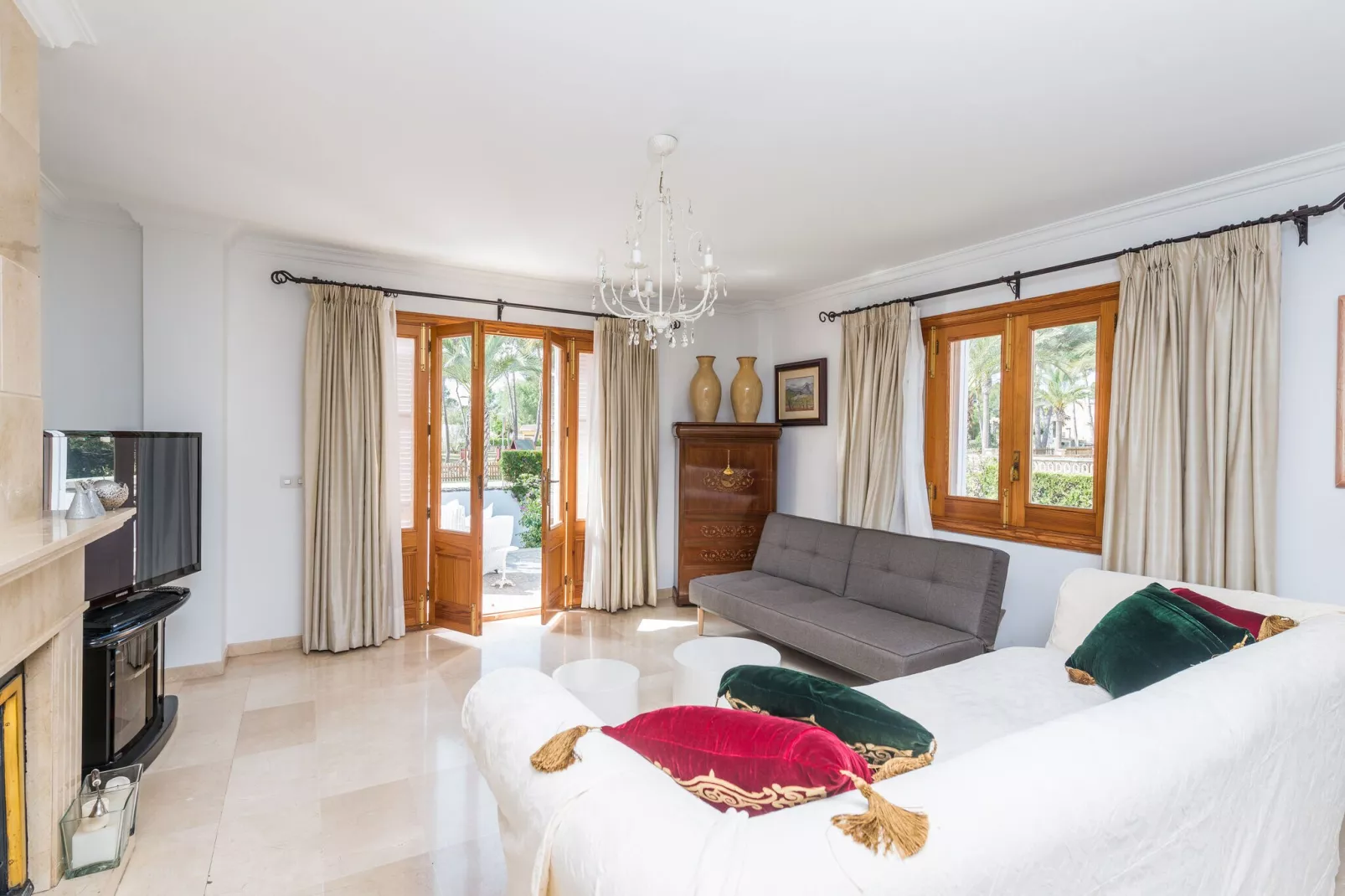 Anima-Living room