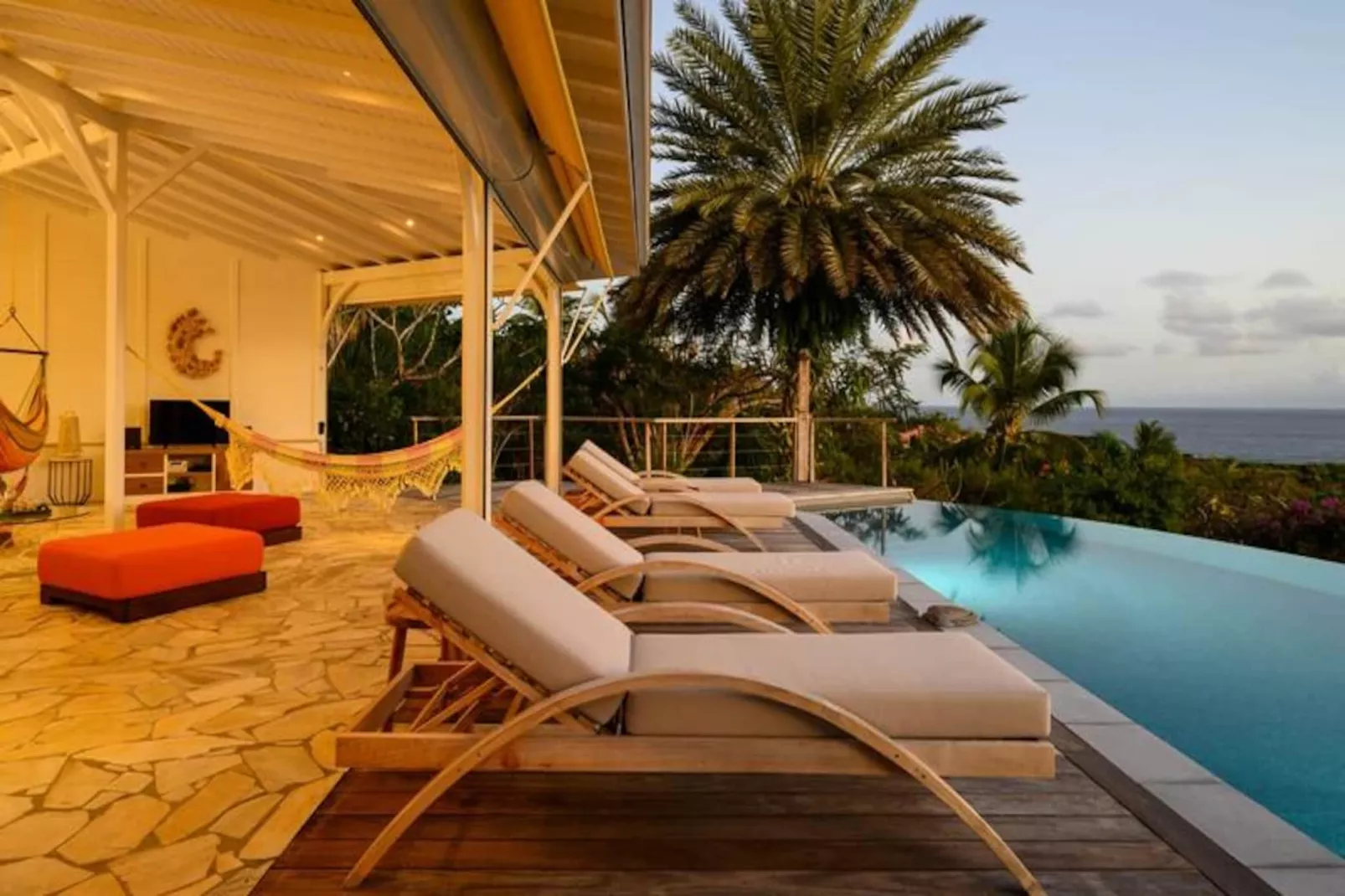 Villa Calico - Untagged