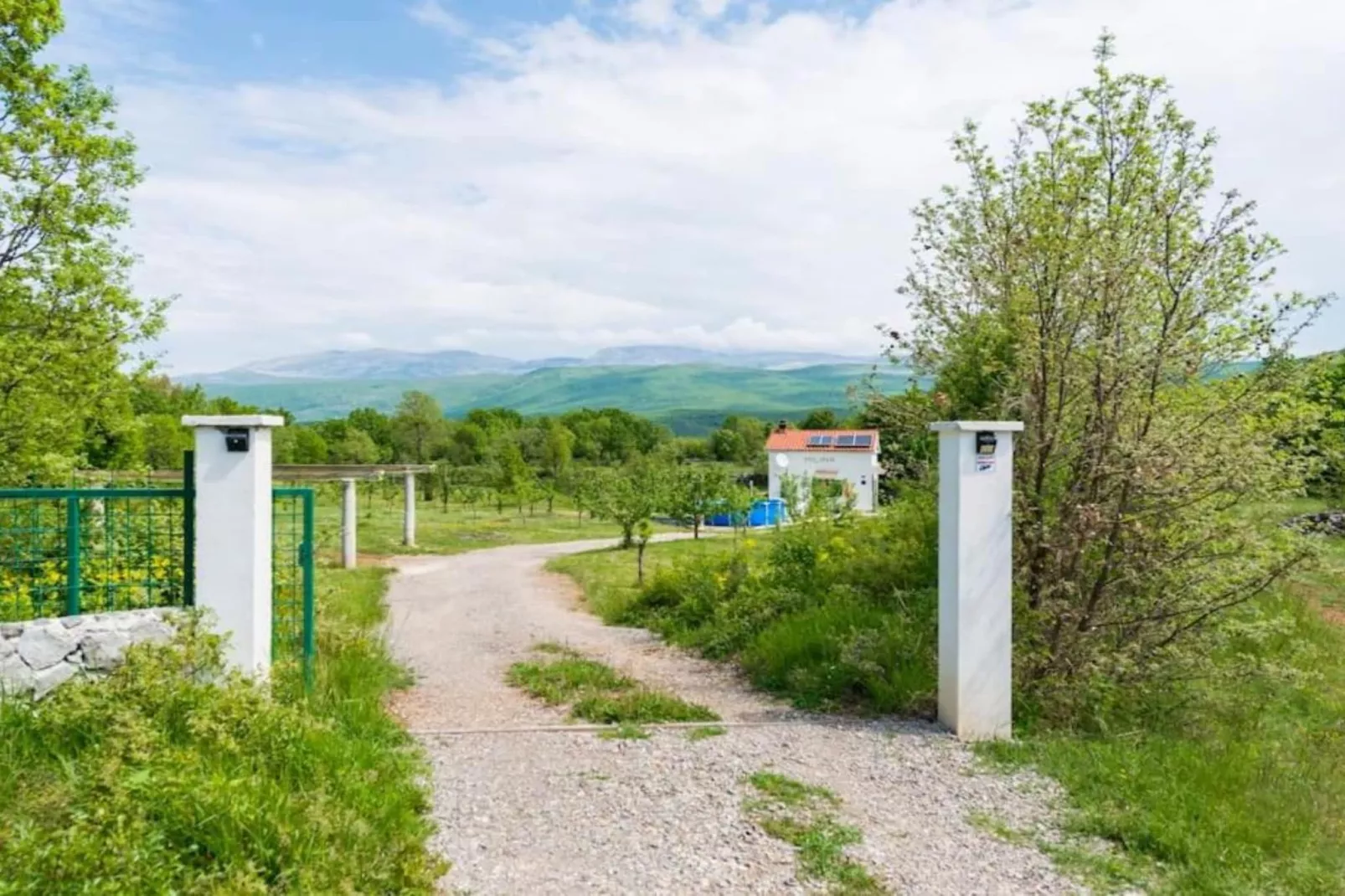 Village Holiday House Ivan Kozina with Pool-Im Freien