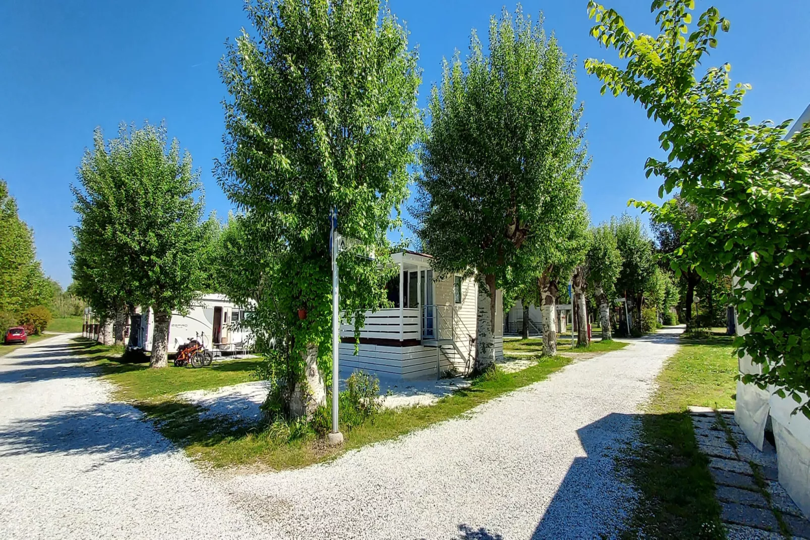 Camping Marina 3B // Mobile Home 5 Pax MH1-Jardins en été