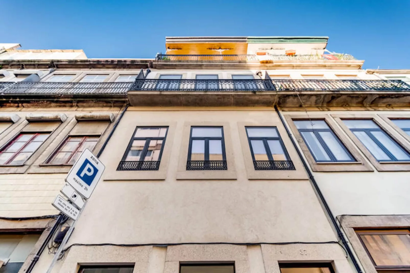 Appartements à Porto-Non tagué