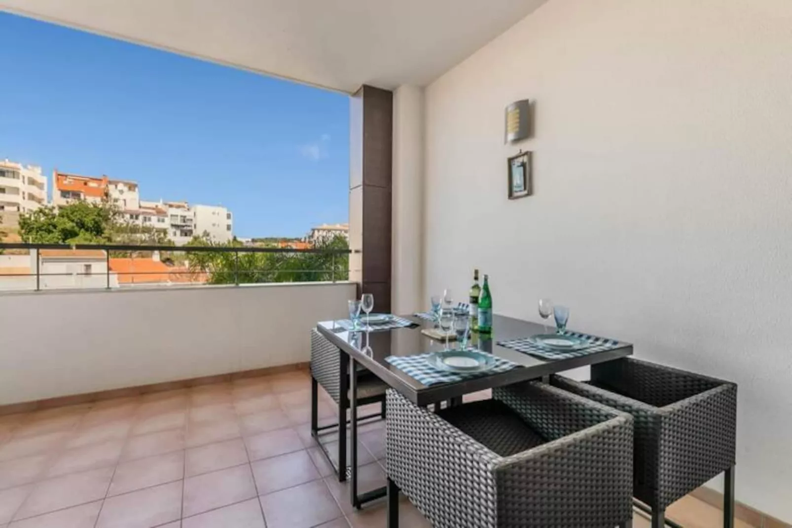 Apartment Henri-Non tagué