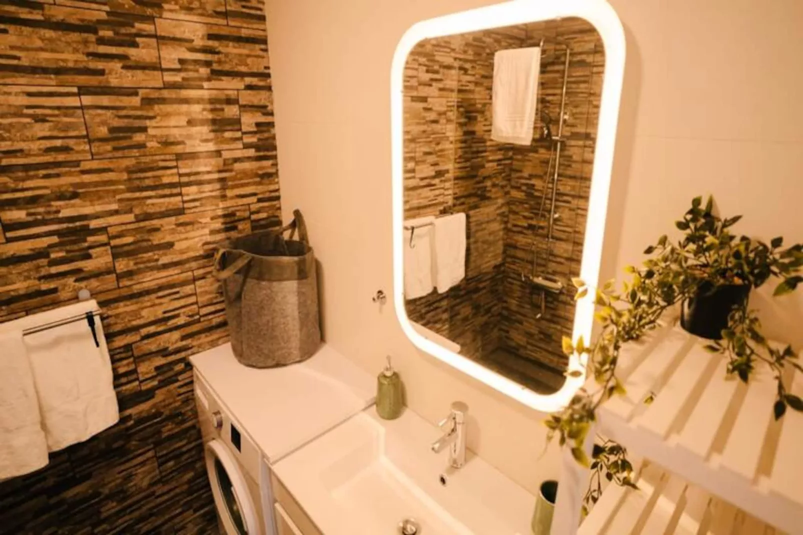 Studio Marisol Lagos-Untagged