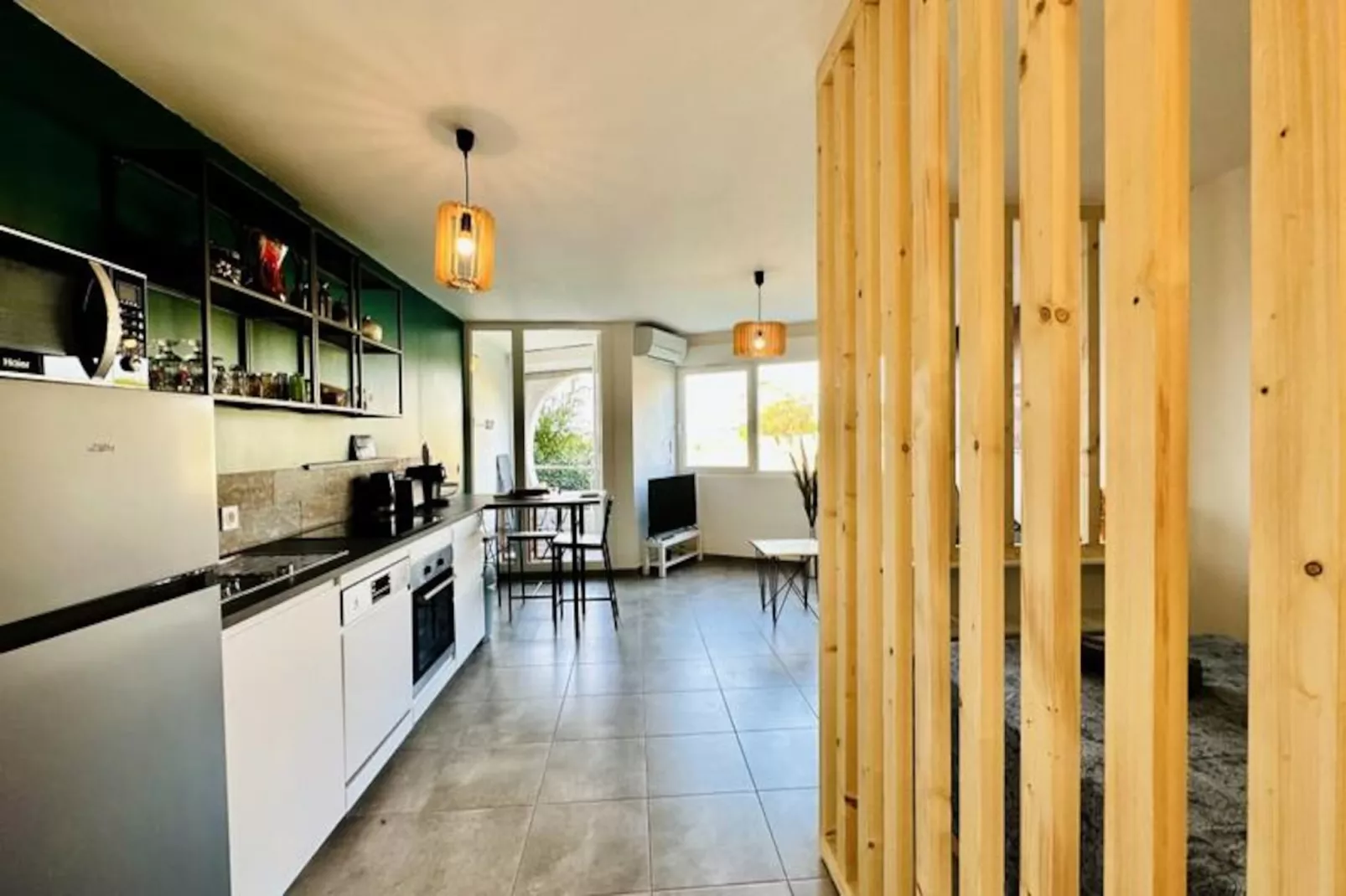 Résidence L'emeraude Au Soleil : Studio Avec Coin Nuit Dans R&eacute;sidence Sur La Plage-Untagged