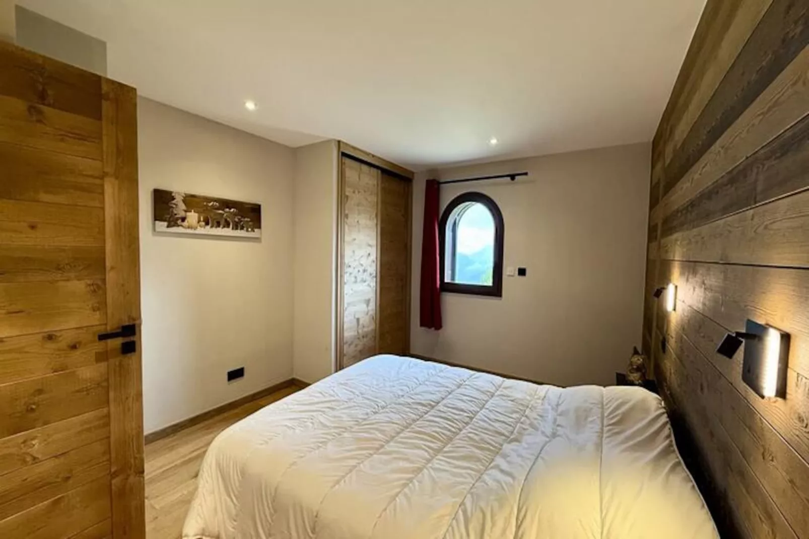 Résidence Complexe Aiguilles-Untagged