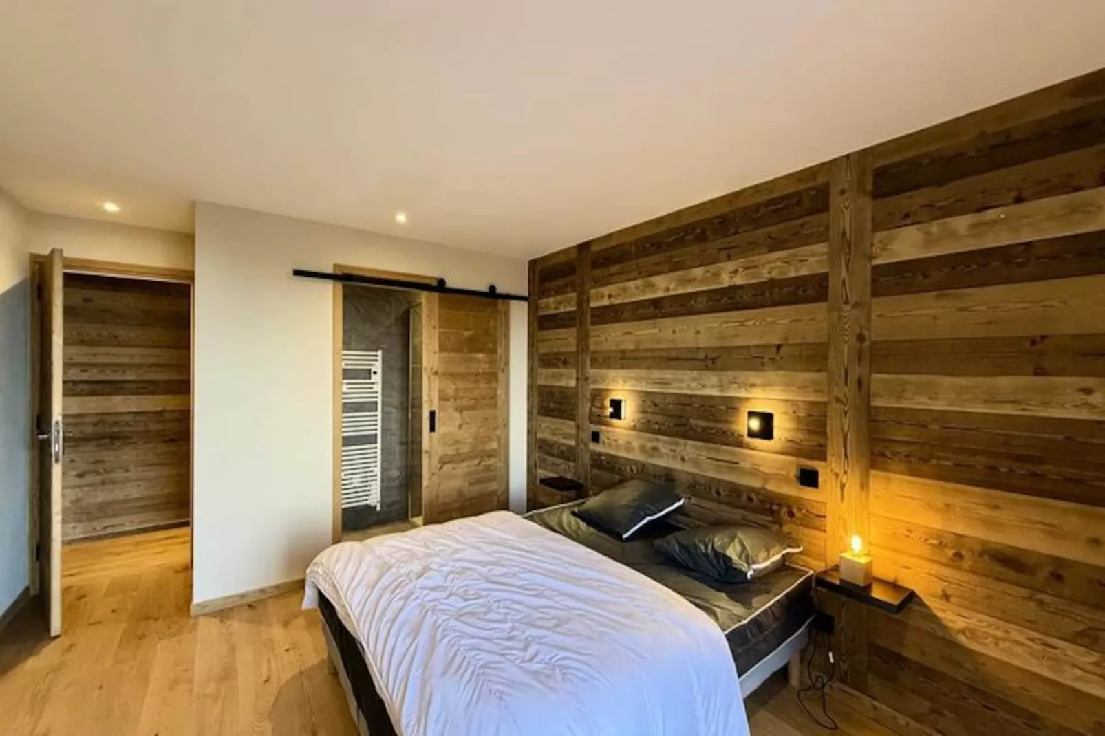 Résidence Complexe Aiguilles-Untagged