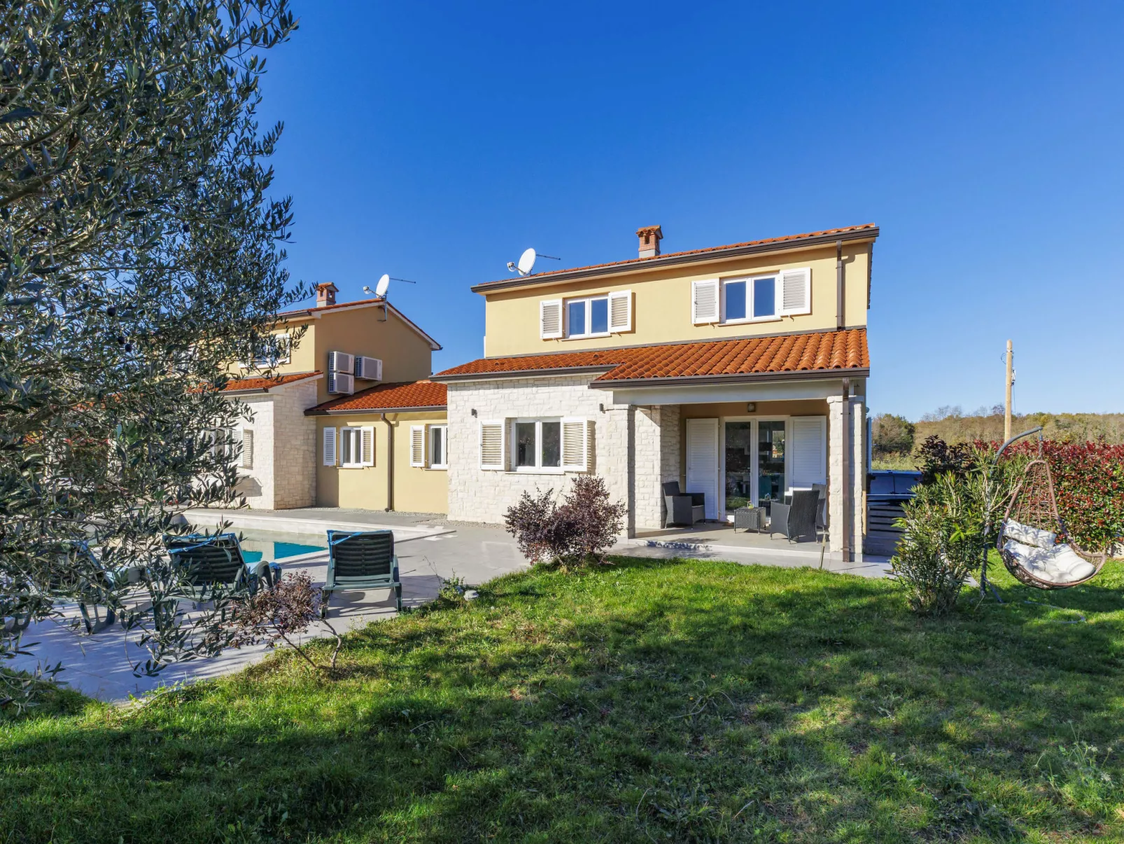 Istria Queen-Draußen