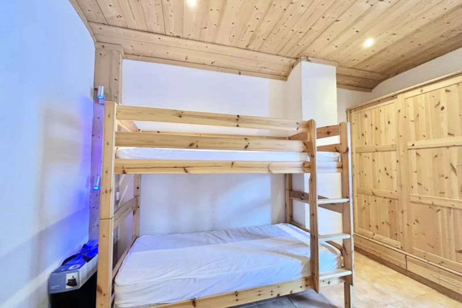 Chalet Varni-Non tagué