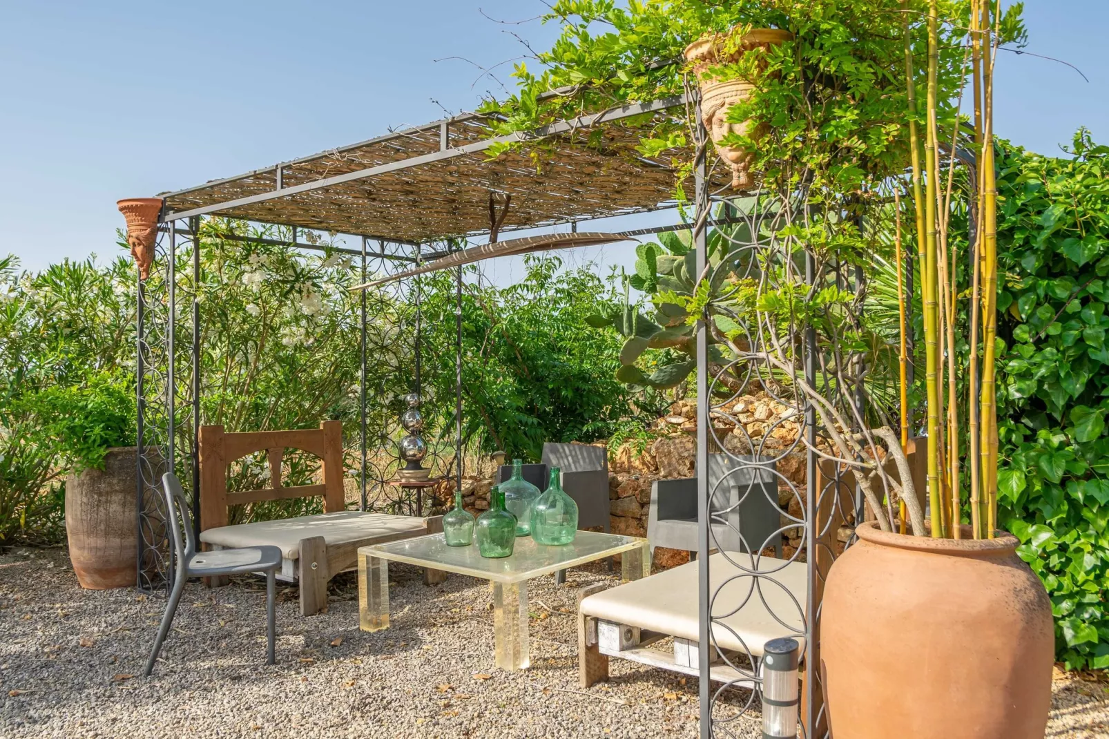 Banc Doli-Exterior summer