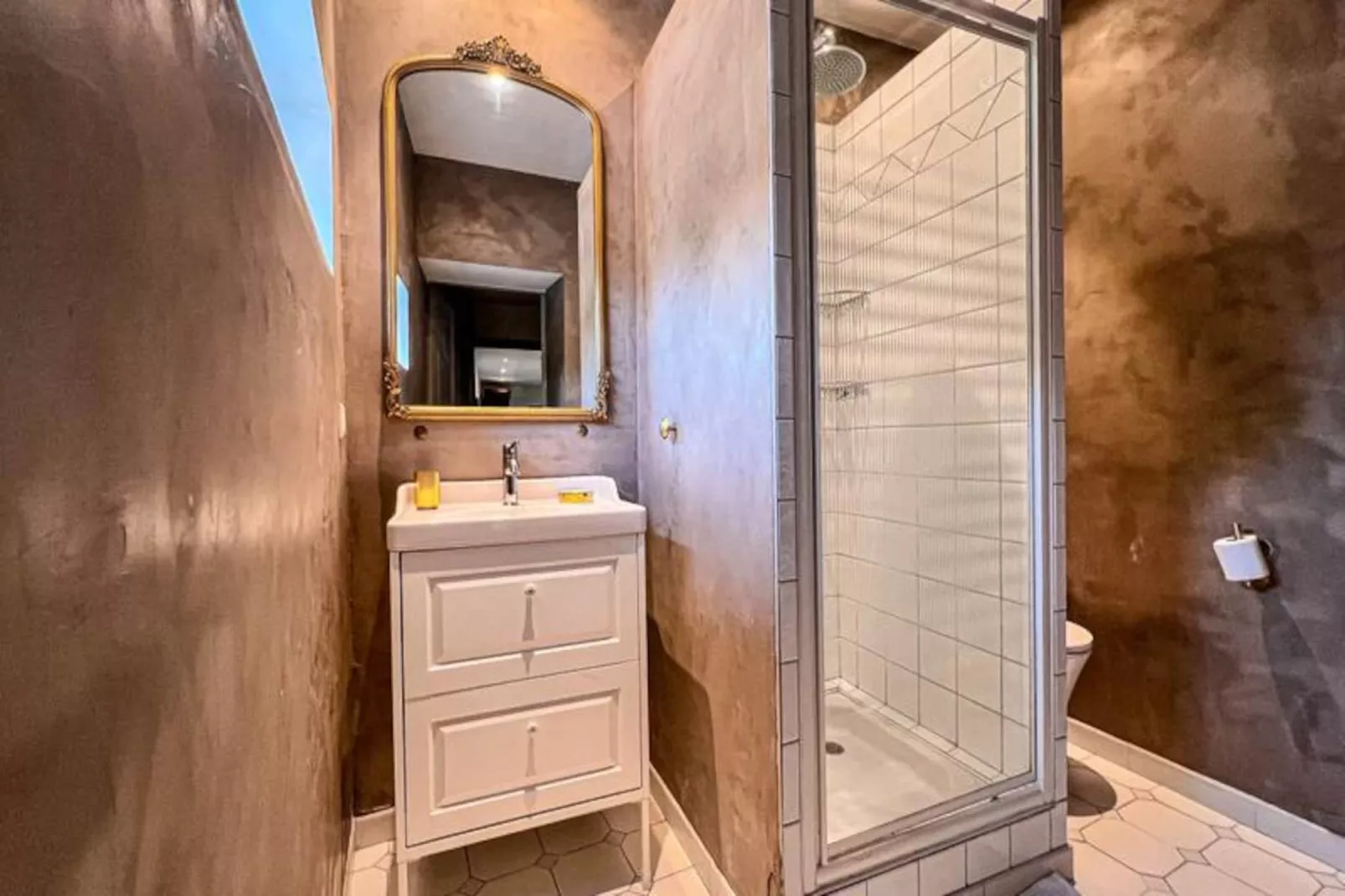 Elivi : Maison De Ville Avec Jardin &agrave; Deux Pas Du Centre Historique-Non tagué