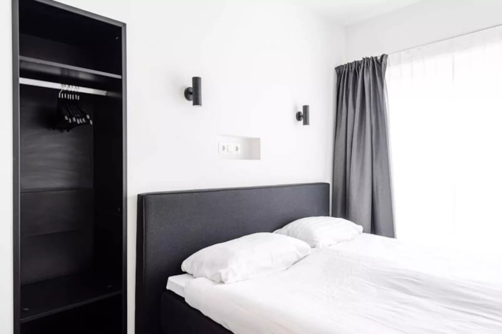 Kings Square Studio Apartment-Untagged