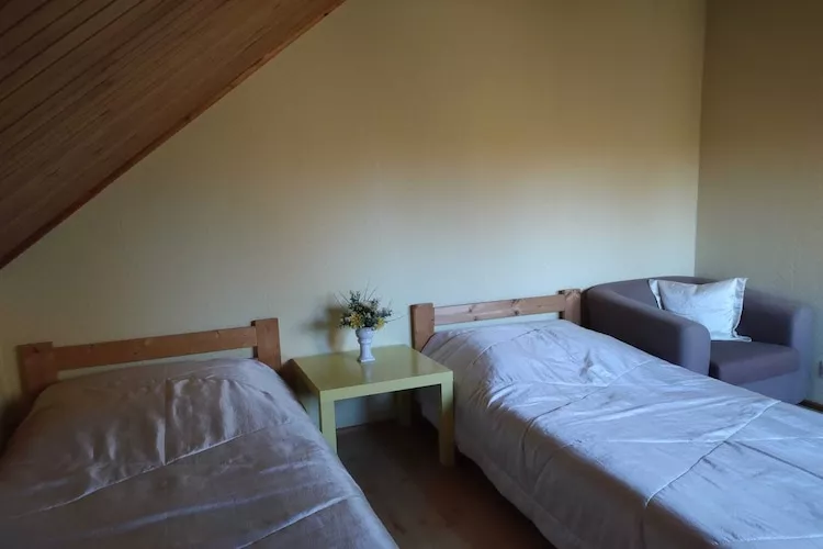 Dom wakacyjny w Szymbarku dla max 8 osób-Bedroom