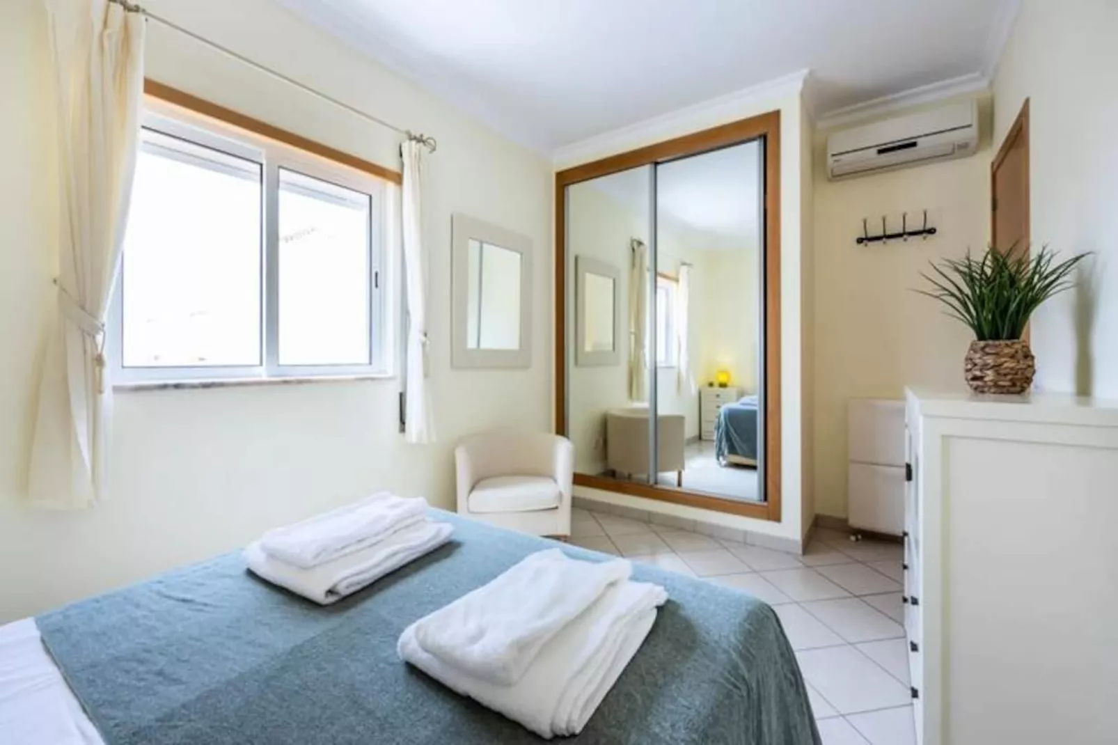 Altura Beach Apartment-Untagged