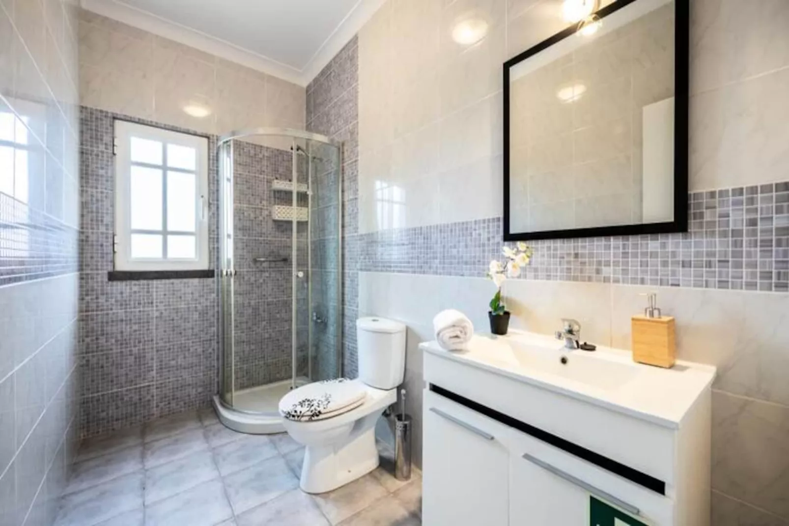 Blue Lee Residence-Untagged