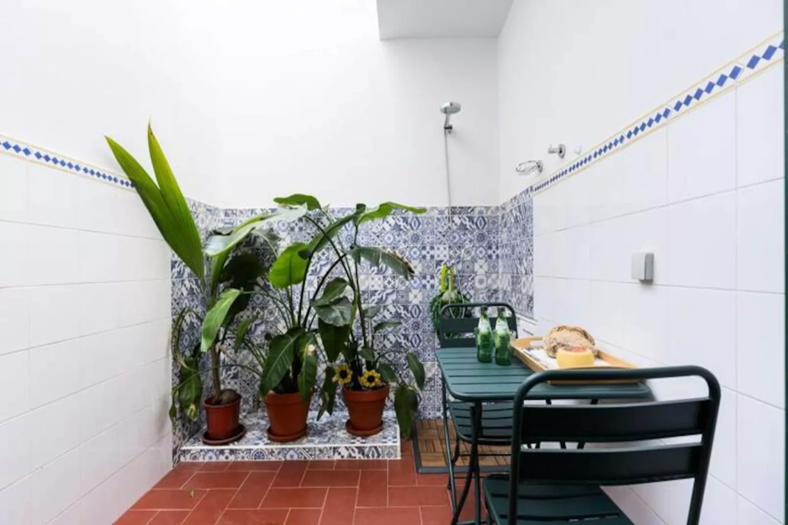 Casa Verde - Traditional Townhouse-Non tagué