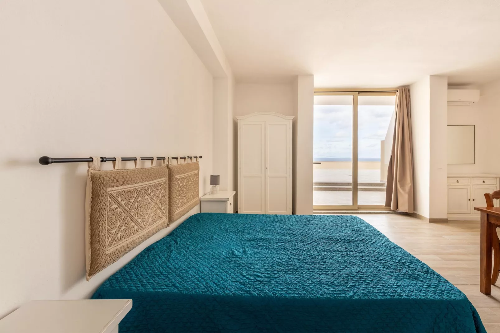 IL TRAMONTO MONO 2 - Bedroom