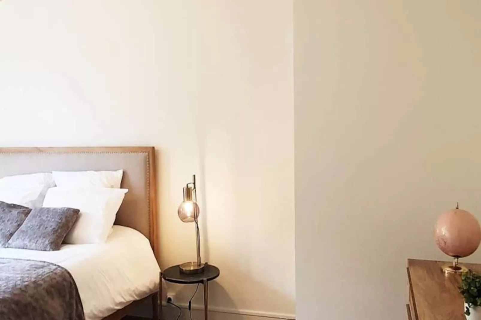 🦋 The Butterfly - Standing ****-Nicht zugeordnet