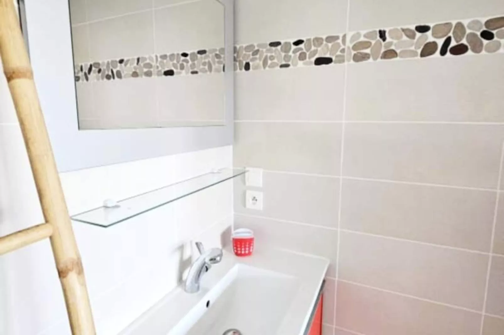 Résidence Villa Camarguaise : Entre Plage Et Centre Ville Avec Bassin Ext&eacute;rieur-Non tagué