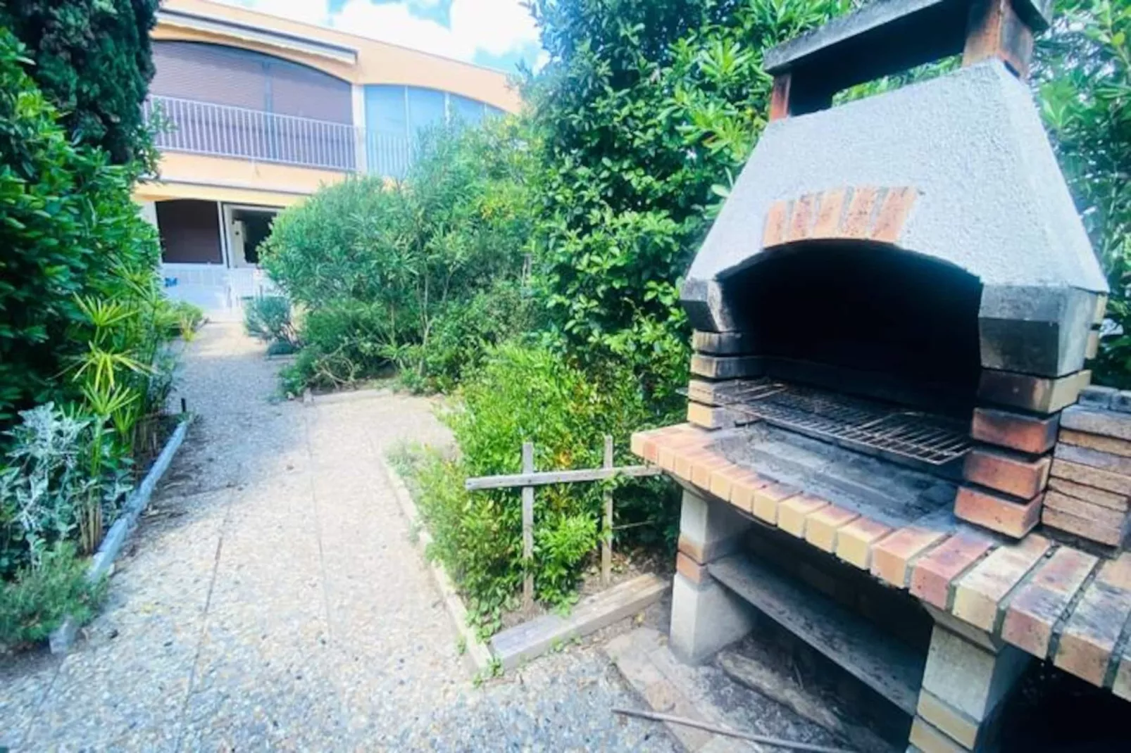 Résidence Les Pinedes - Un Jardin Fleuri &agrave; C&ocirc;t&eacute; De La Plage-Nicht zugeordnet