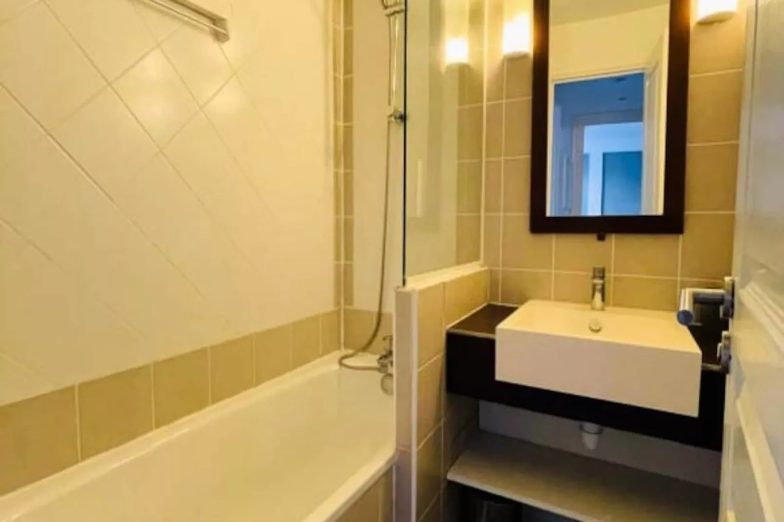 Résidence Charmant Appartement Pour 5 Pers Avec Piscine, Parking Et Tennis-Untagged