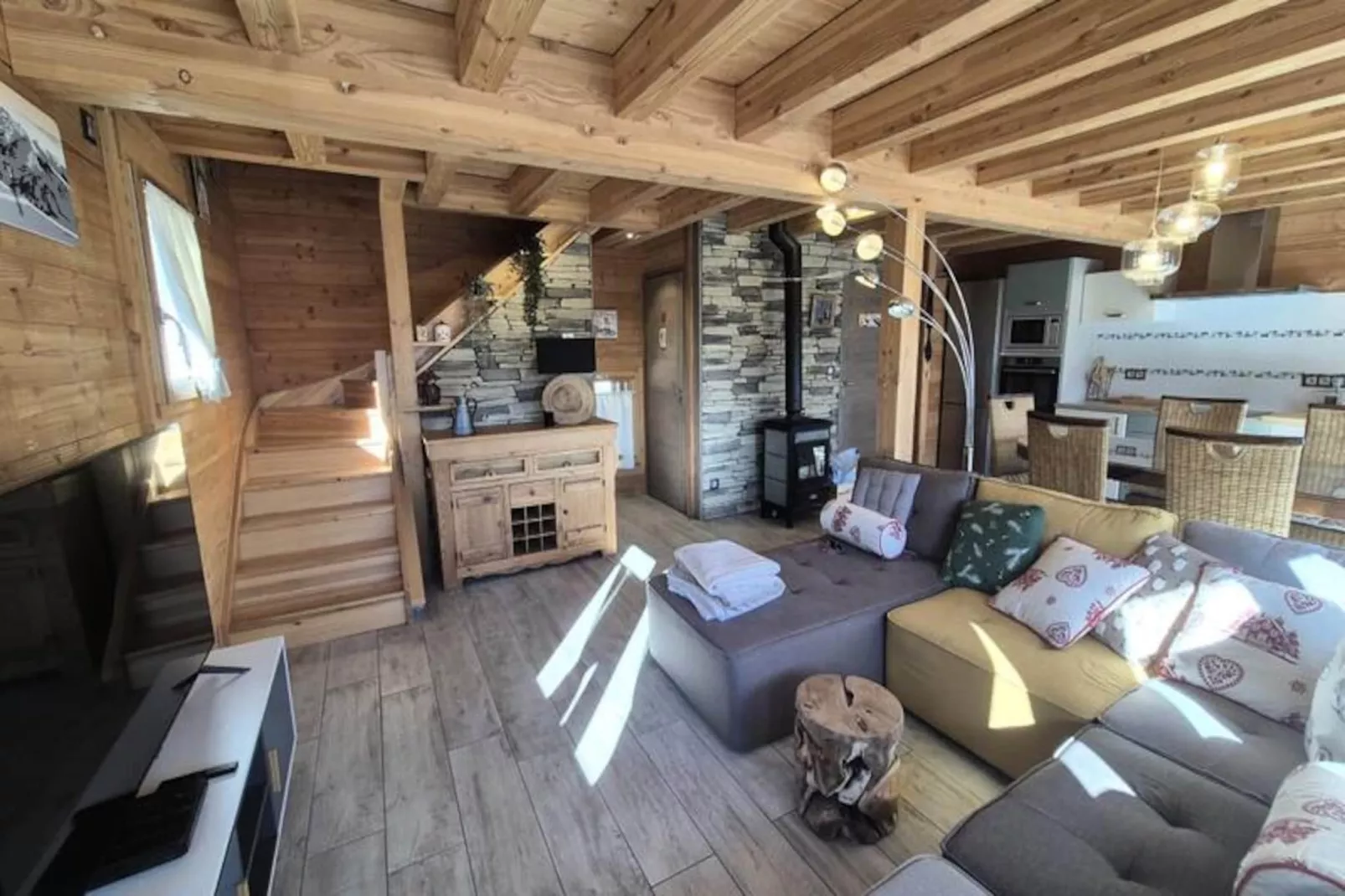 **chalet D'exception à Louer à La Féclaz – 4 Chambres, 10 Couchages-Nicht zugeordnet