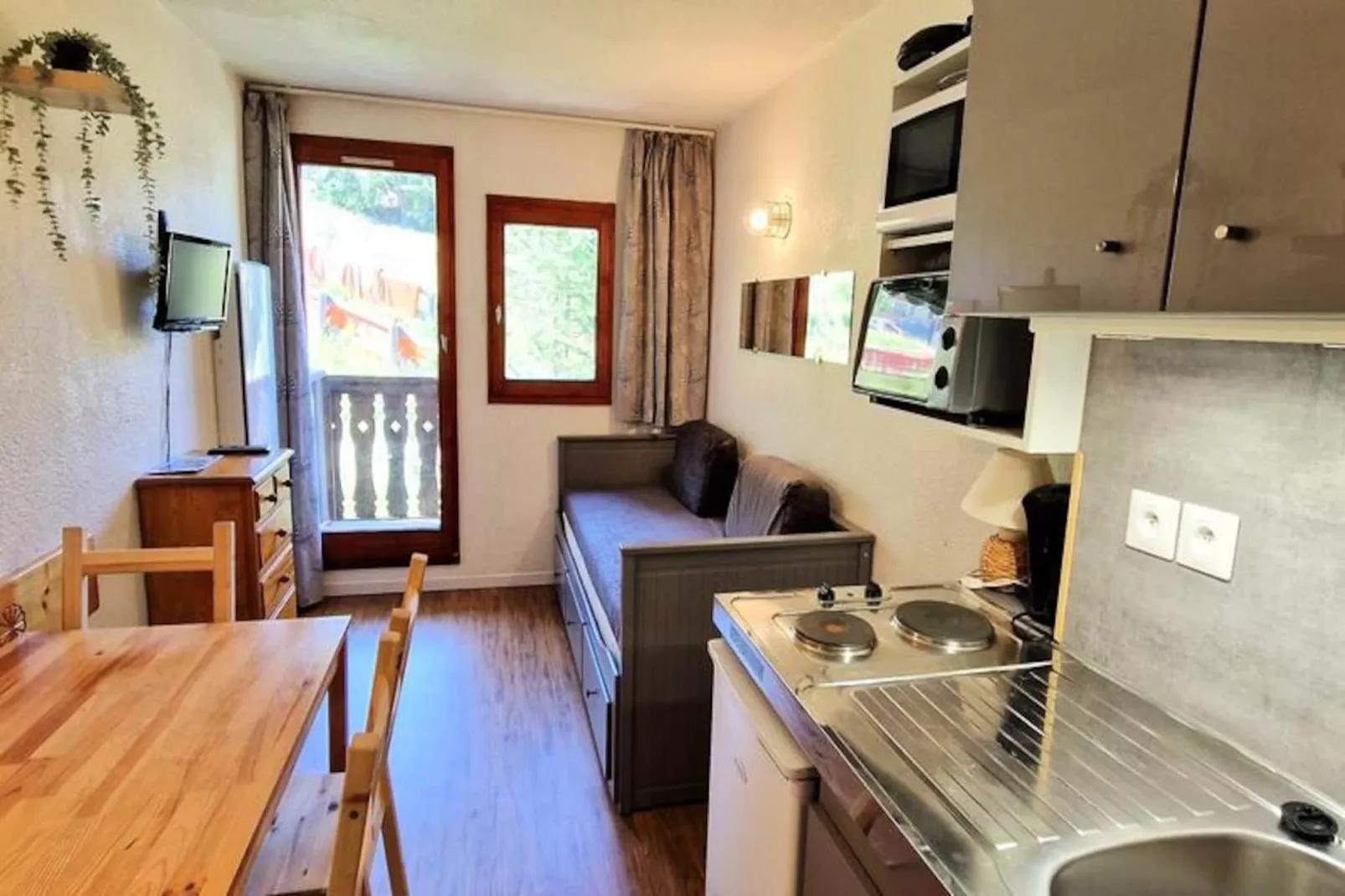 Chalet Club-Non tagué