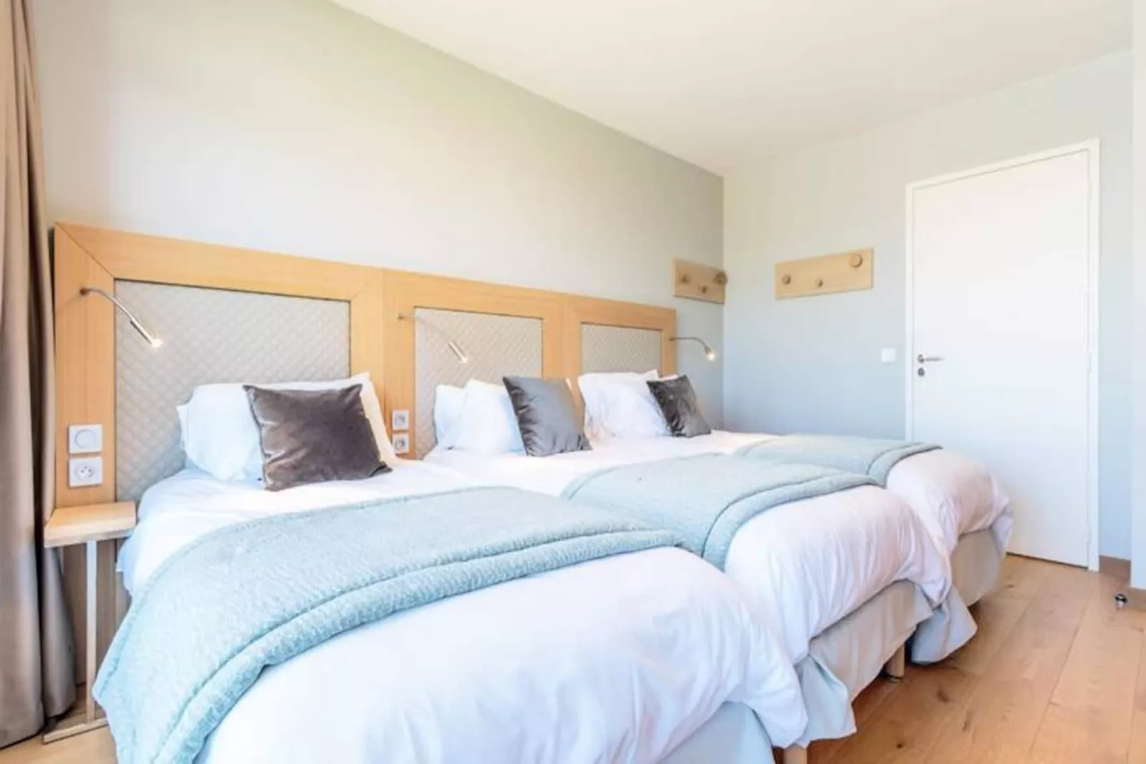 Résidence Les Monarques-Untagged