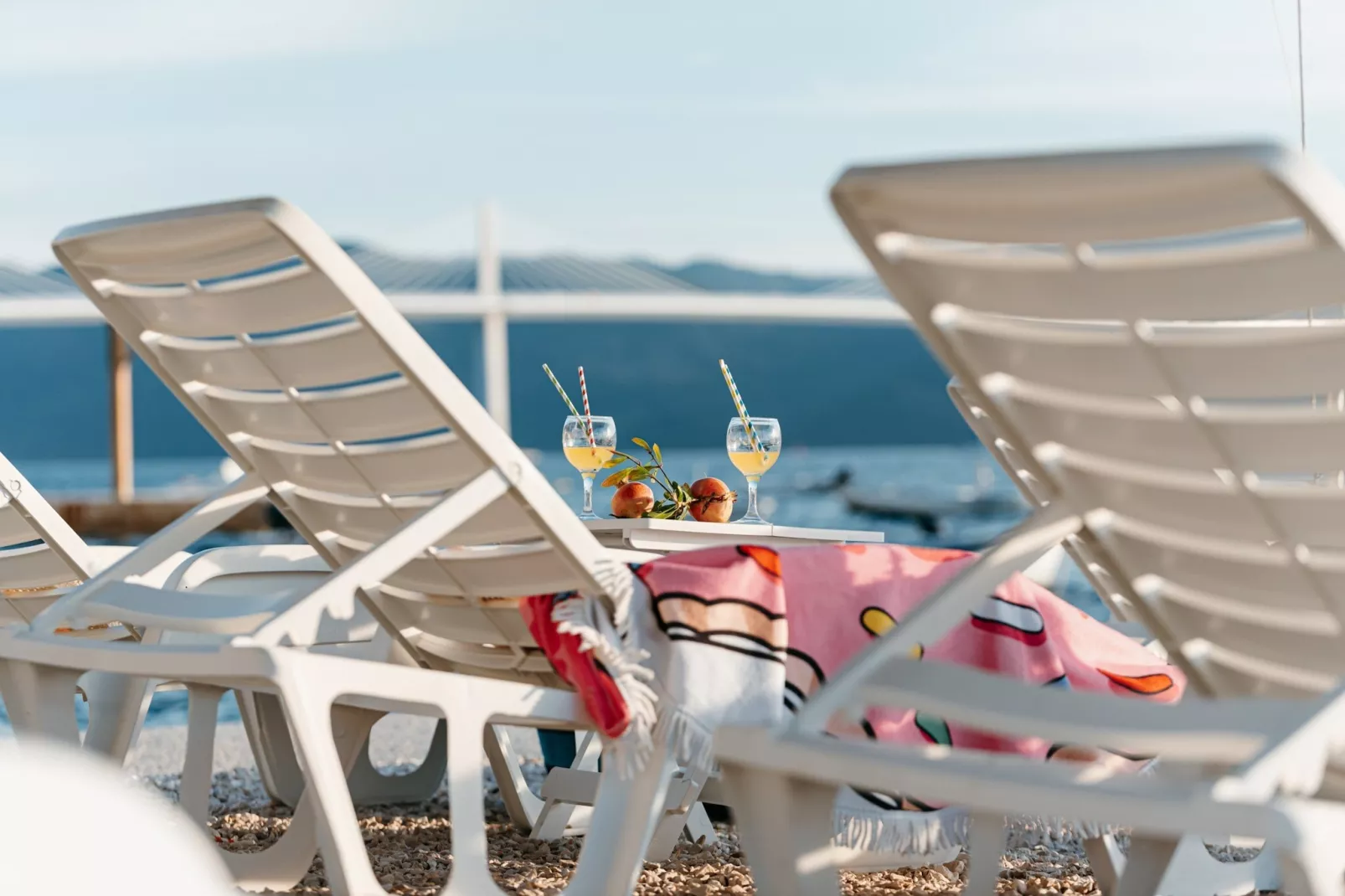 Apartments Dragobratović - Superior One Bedroom  Apartment with  Balcony and Side Sea View (Apartment 4)-Ambiente