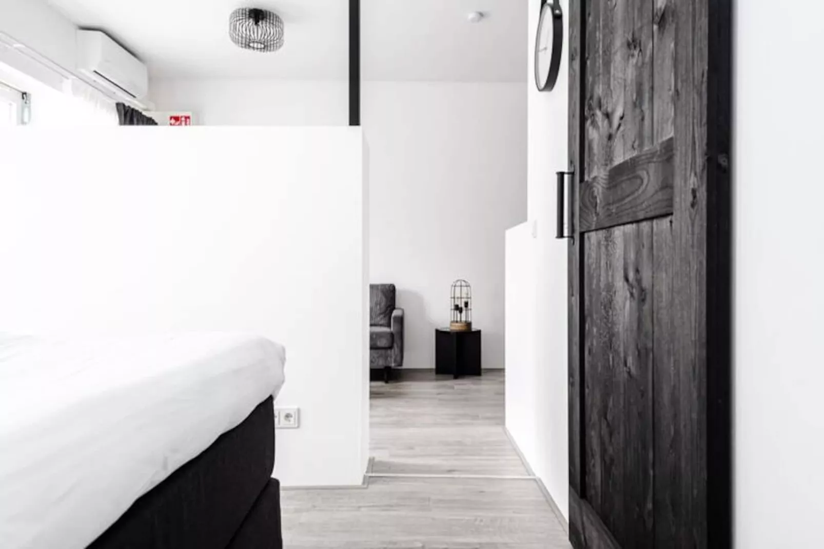 Kings Square Studio Apartment-Untagged