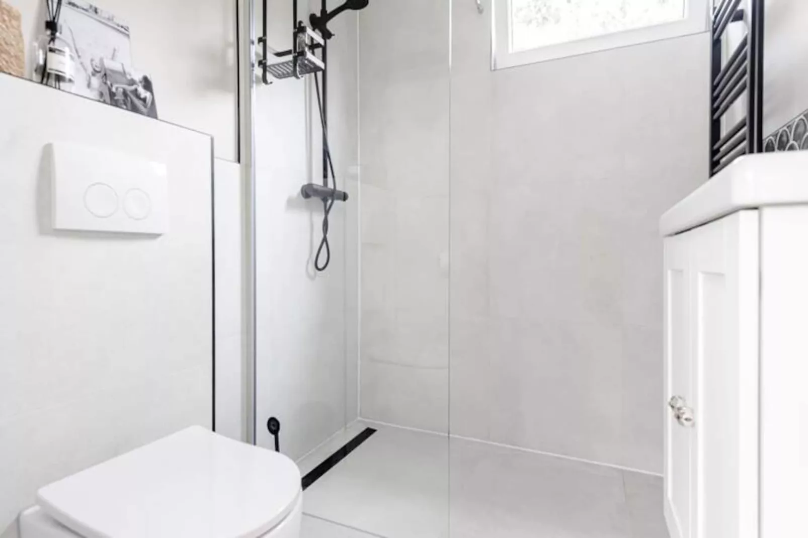 The Garden Suite-Non tagué