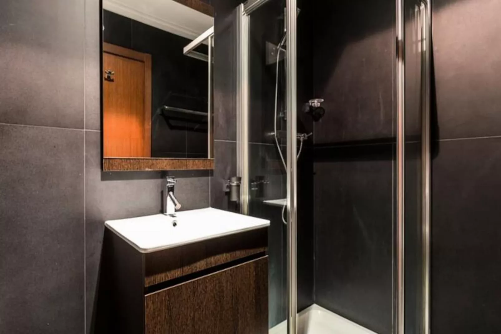 Lagos Marina Apartment-Untagged