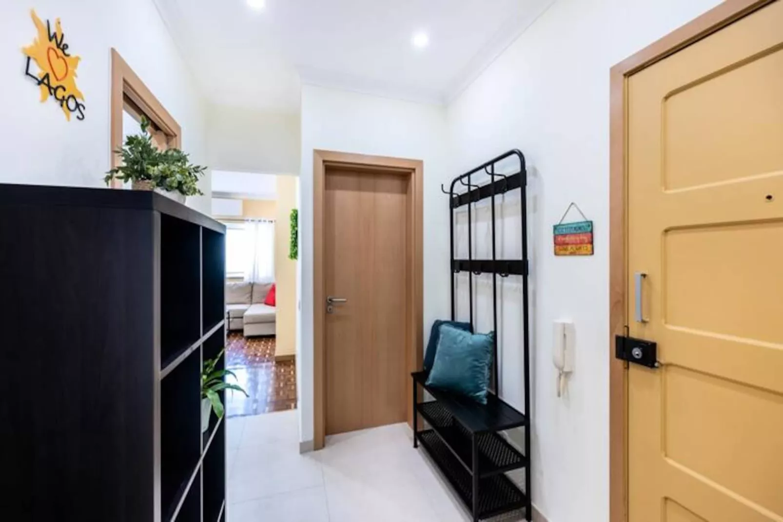 Urban City View Apartment-Non tagué