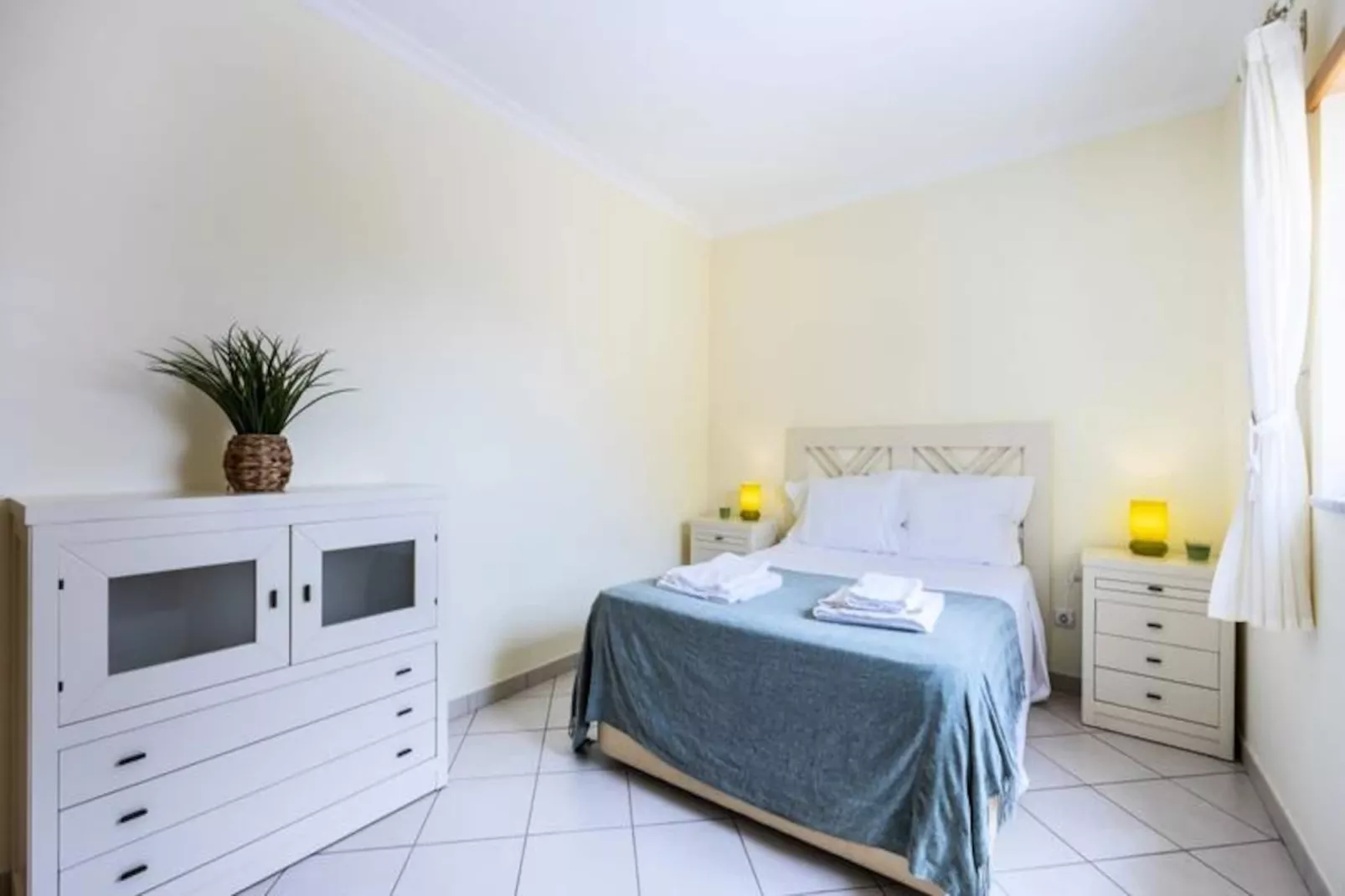 Altura Beach Apartment-Untagged