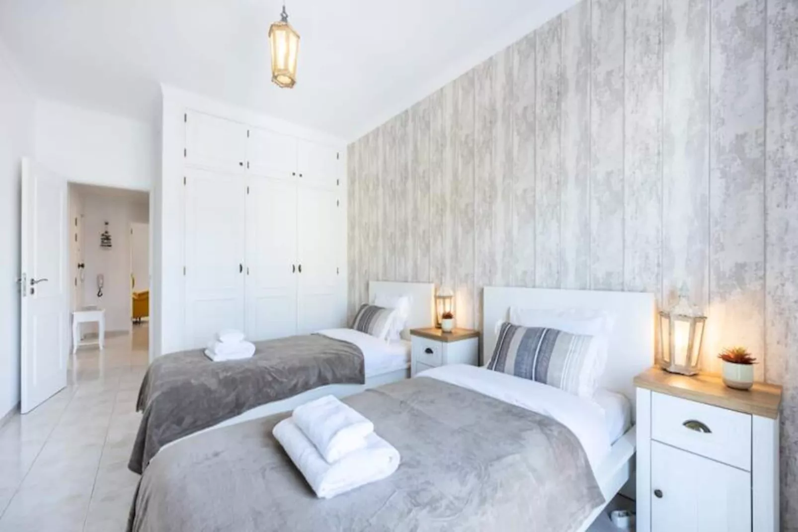 Stylish Seashore Apartment-Untagged