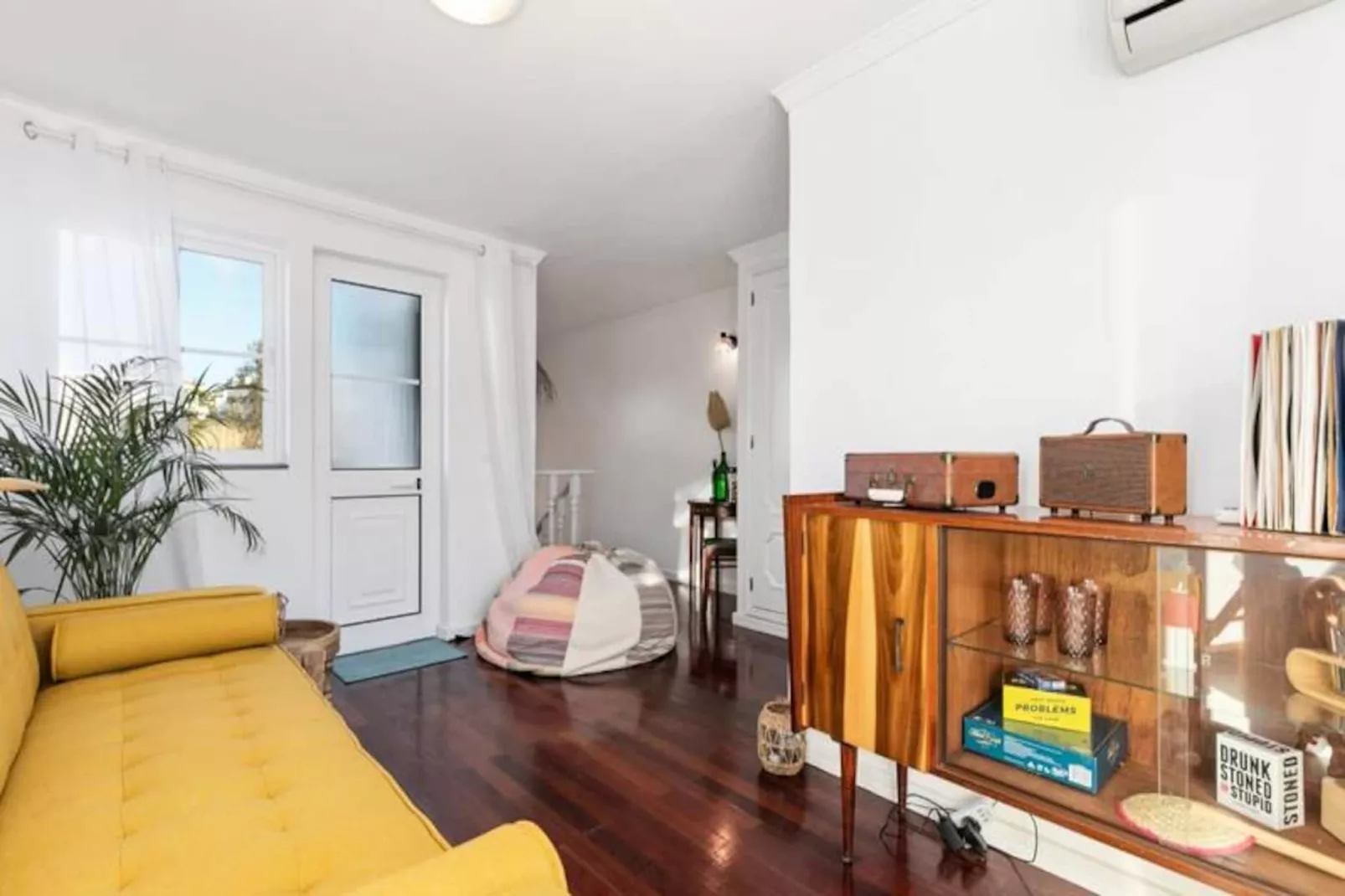 Casa Verde - Traditional Townhouse-Non tagué