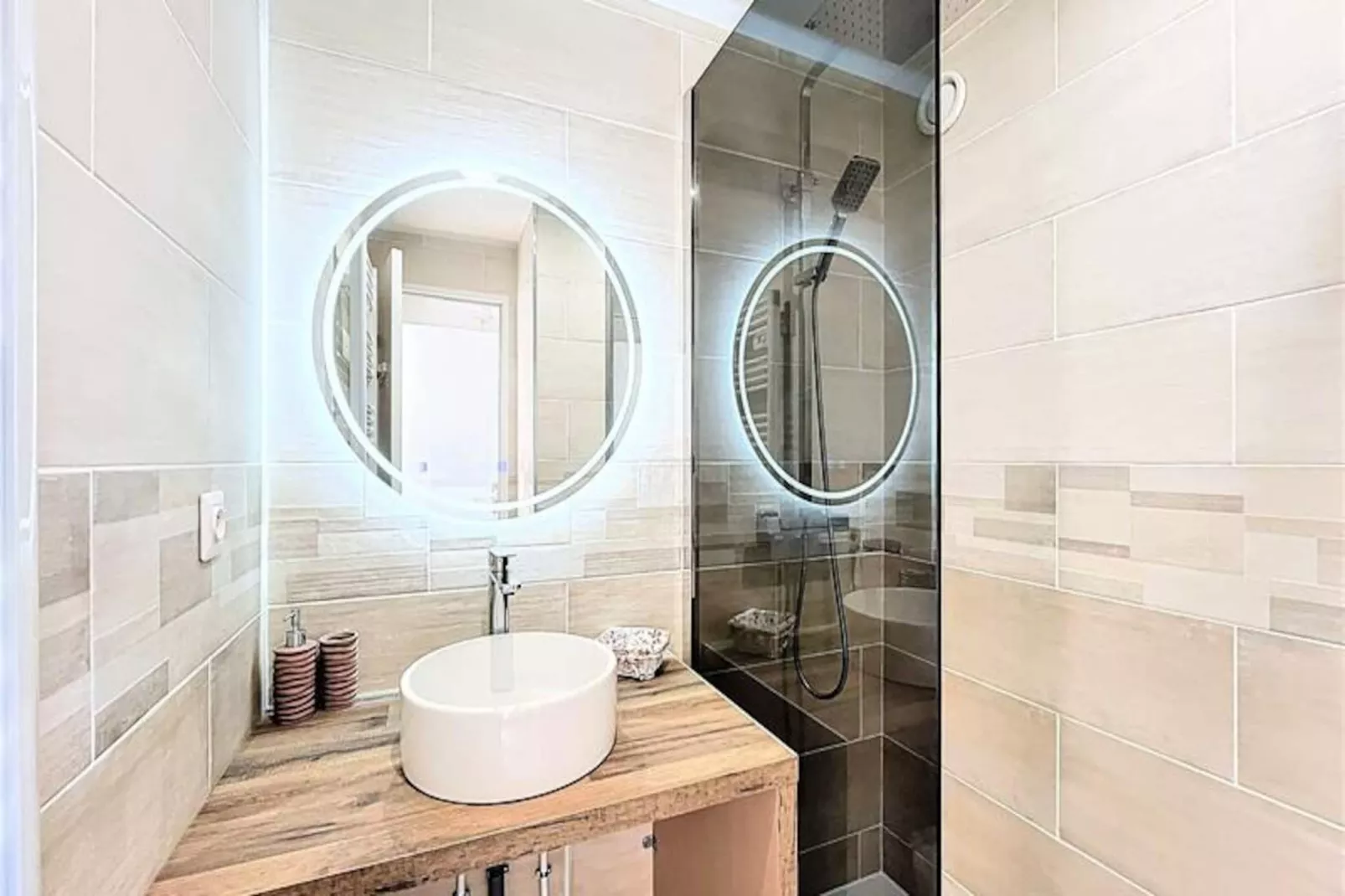 Résidence Lunik-Non tagué