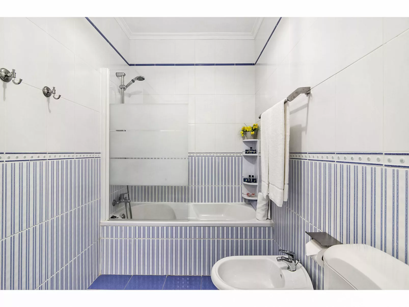 Manelito House - Sunny Way-Drinnen