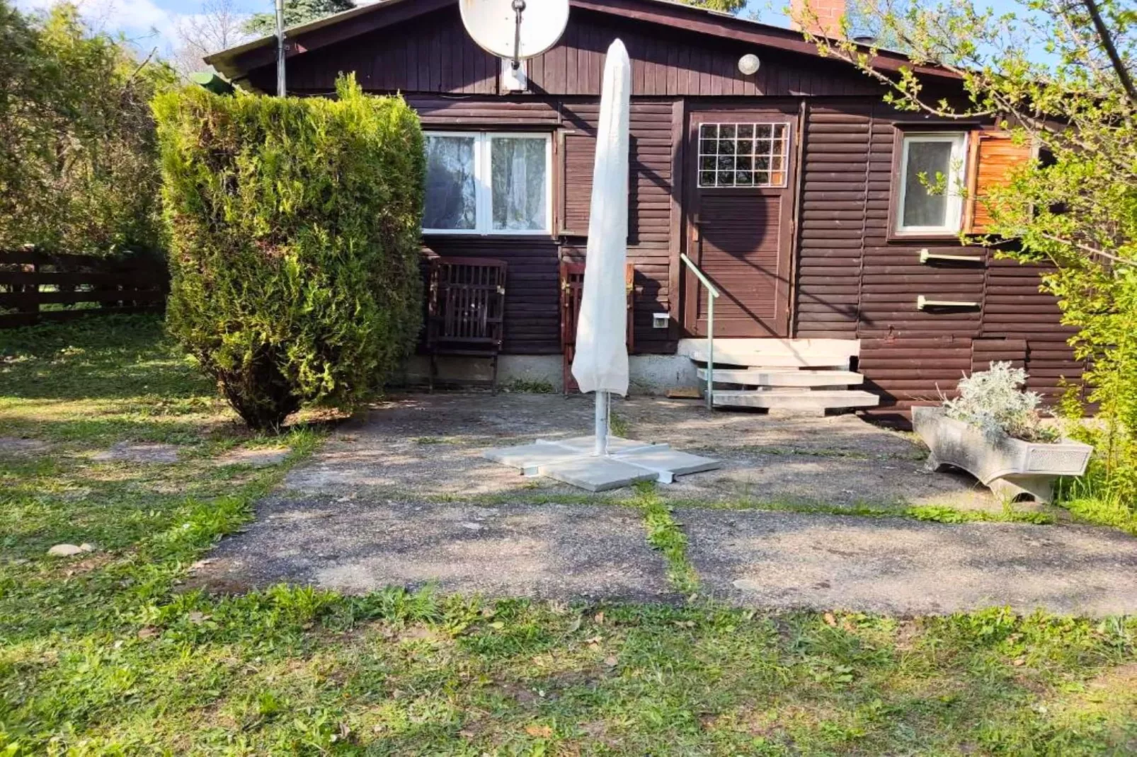 Ferienhaus Donauknie-Exterior in summer