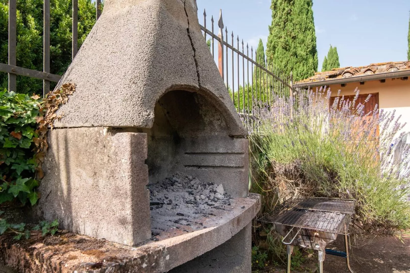 Fattoria-Ausstattung