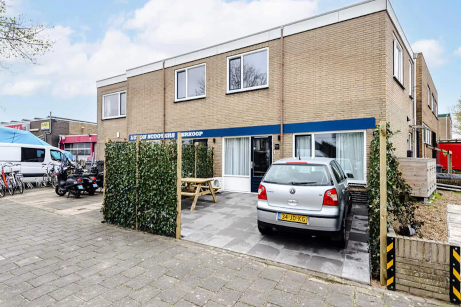 Kings Square Studio Apartment-Untagged