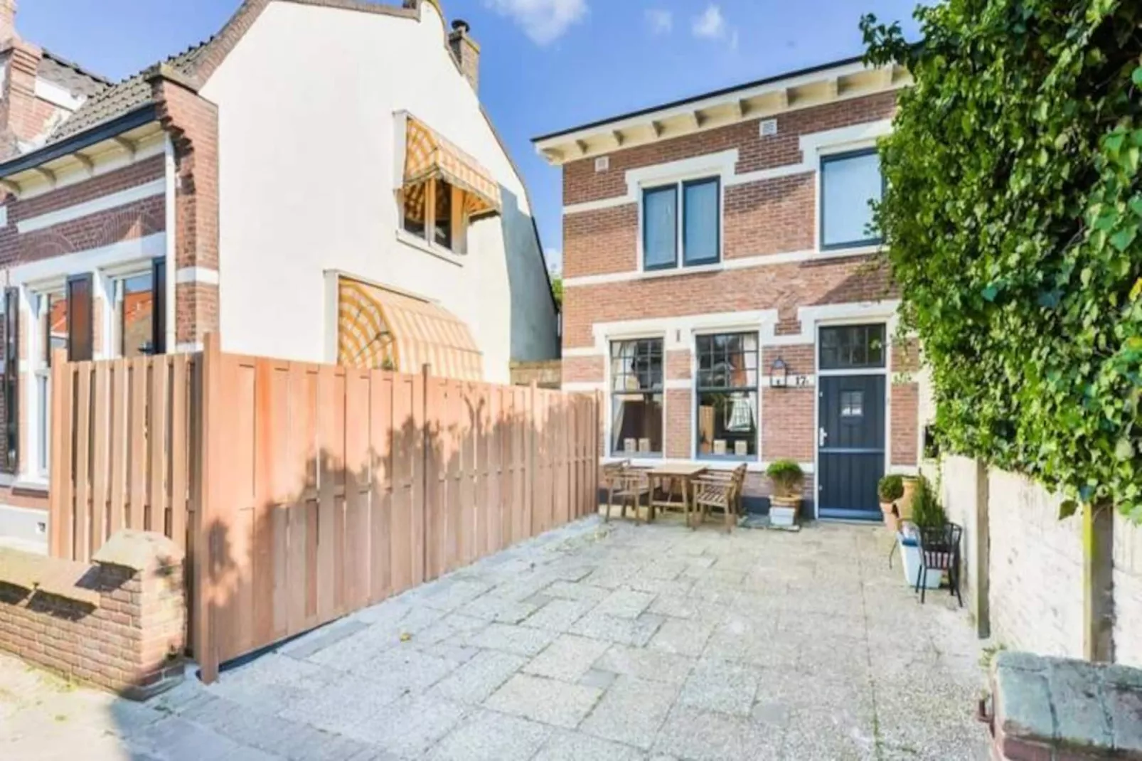 Cute Beach House-Non tagué