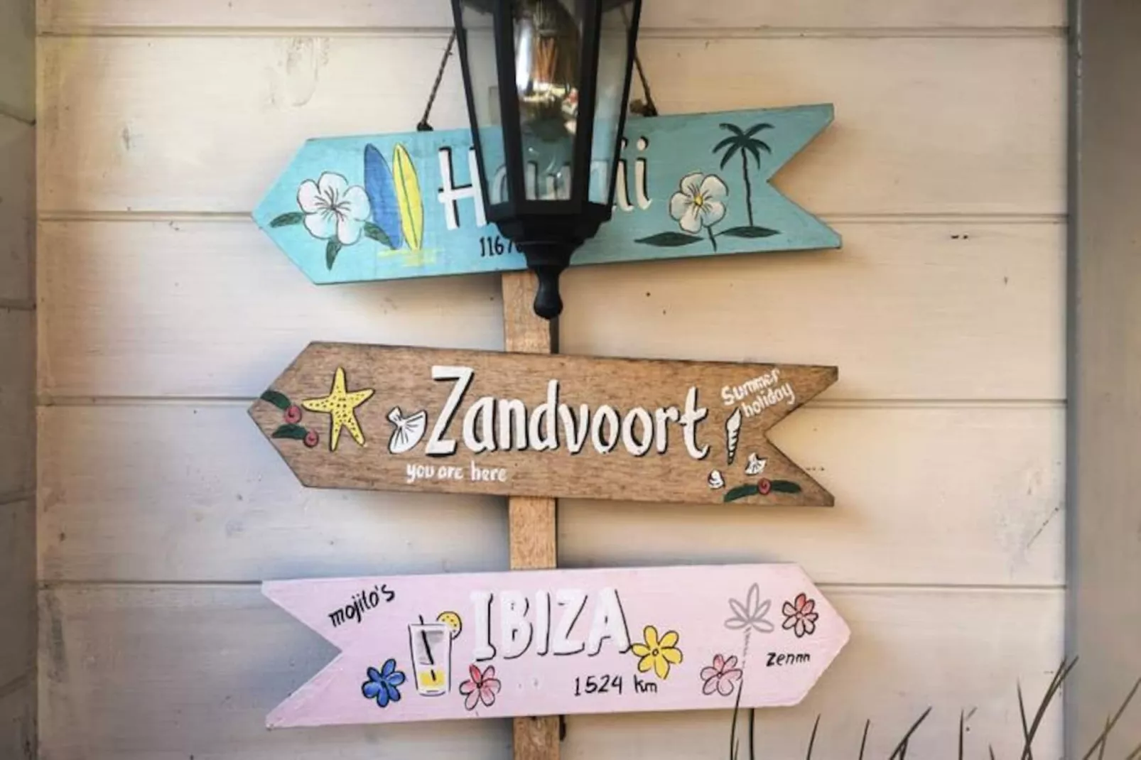 The Sea Lodge-Non tagué