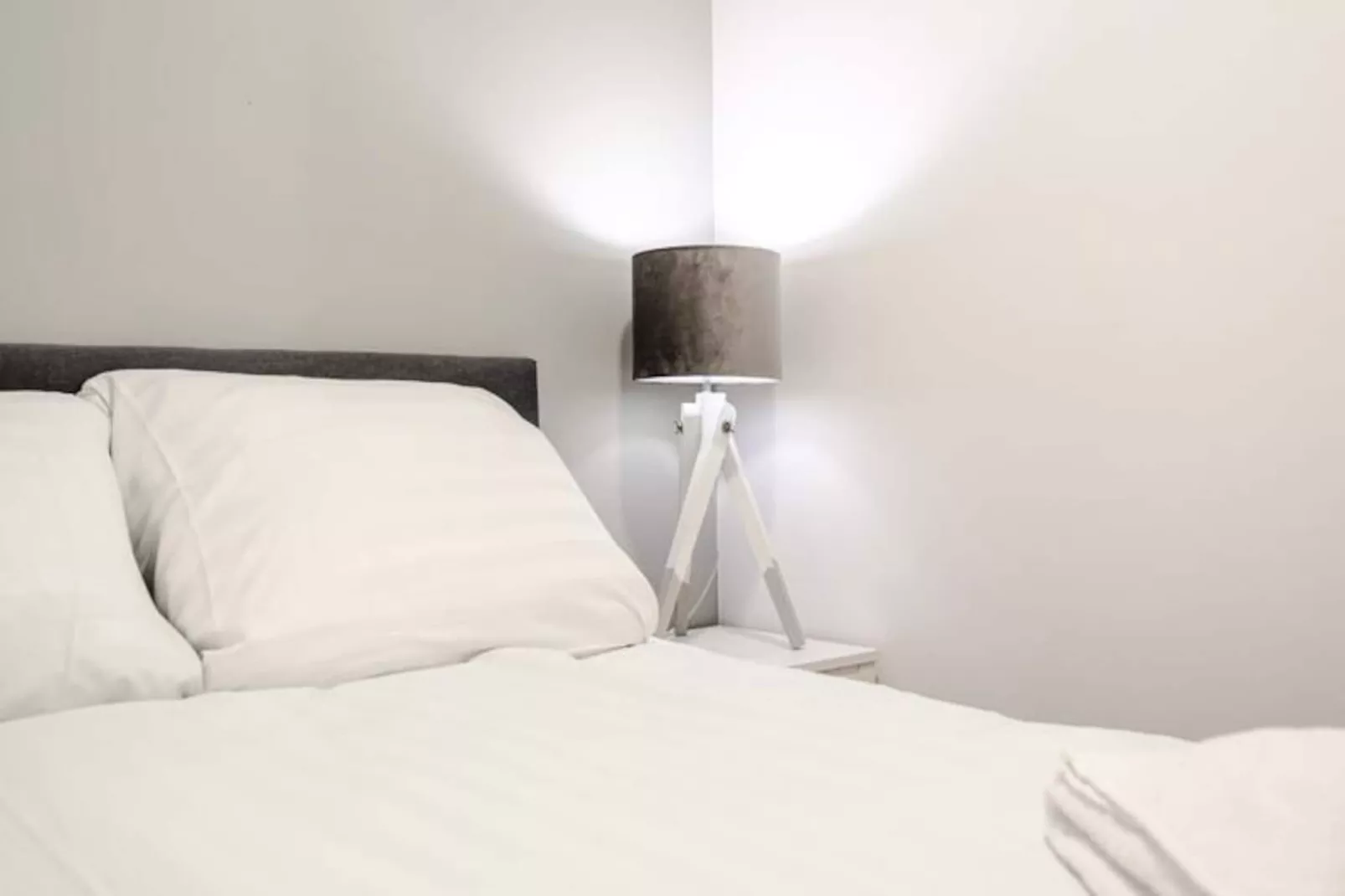 Summer House - Souterrain-Non tagué