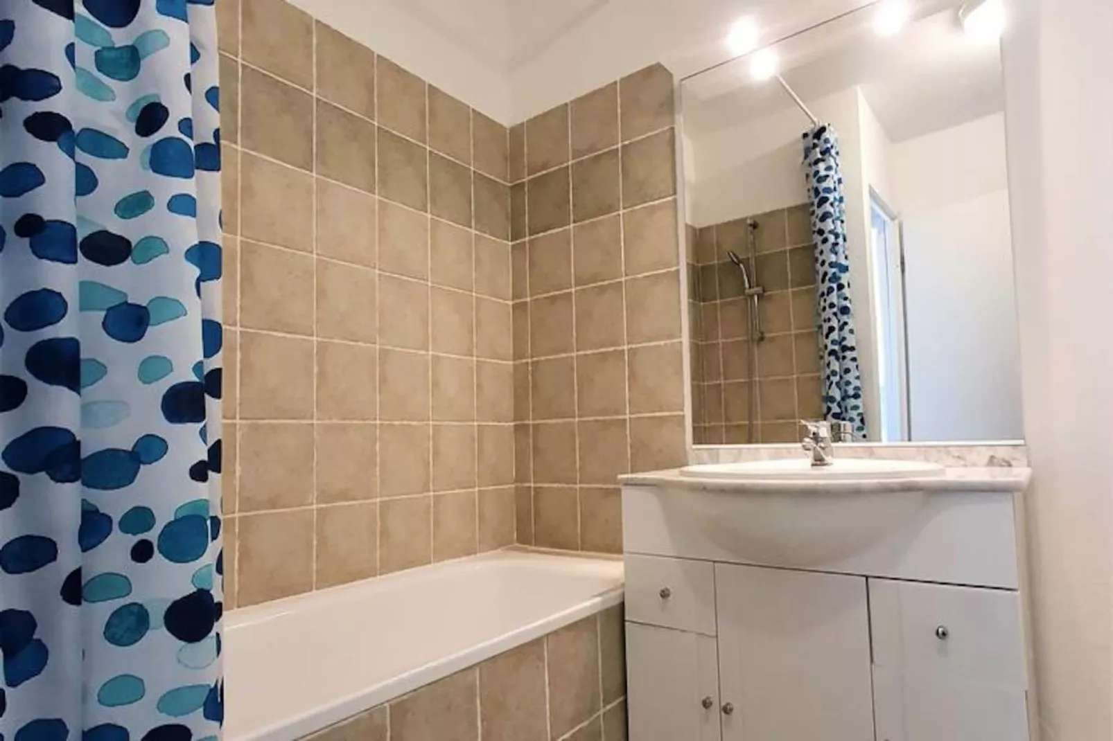 Résidence Les Toits Du Devoluy - Untagged