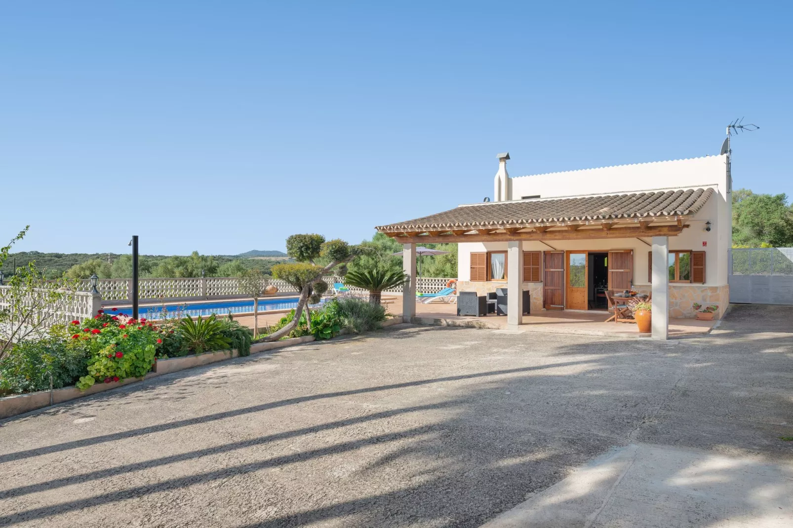 Vista Sol-Exterior summer