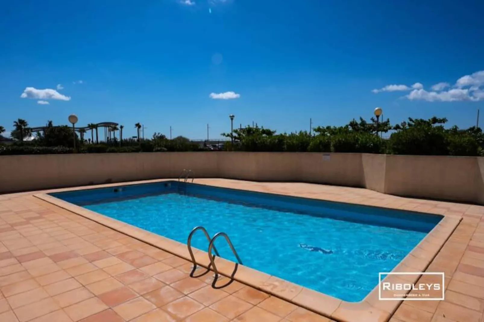 Vias-plage - Appartement Climatis&eacute; Avec Piscine Face &agrave; La Mer-Non tagué