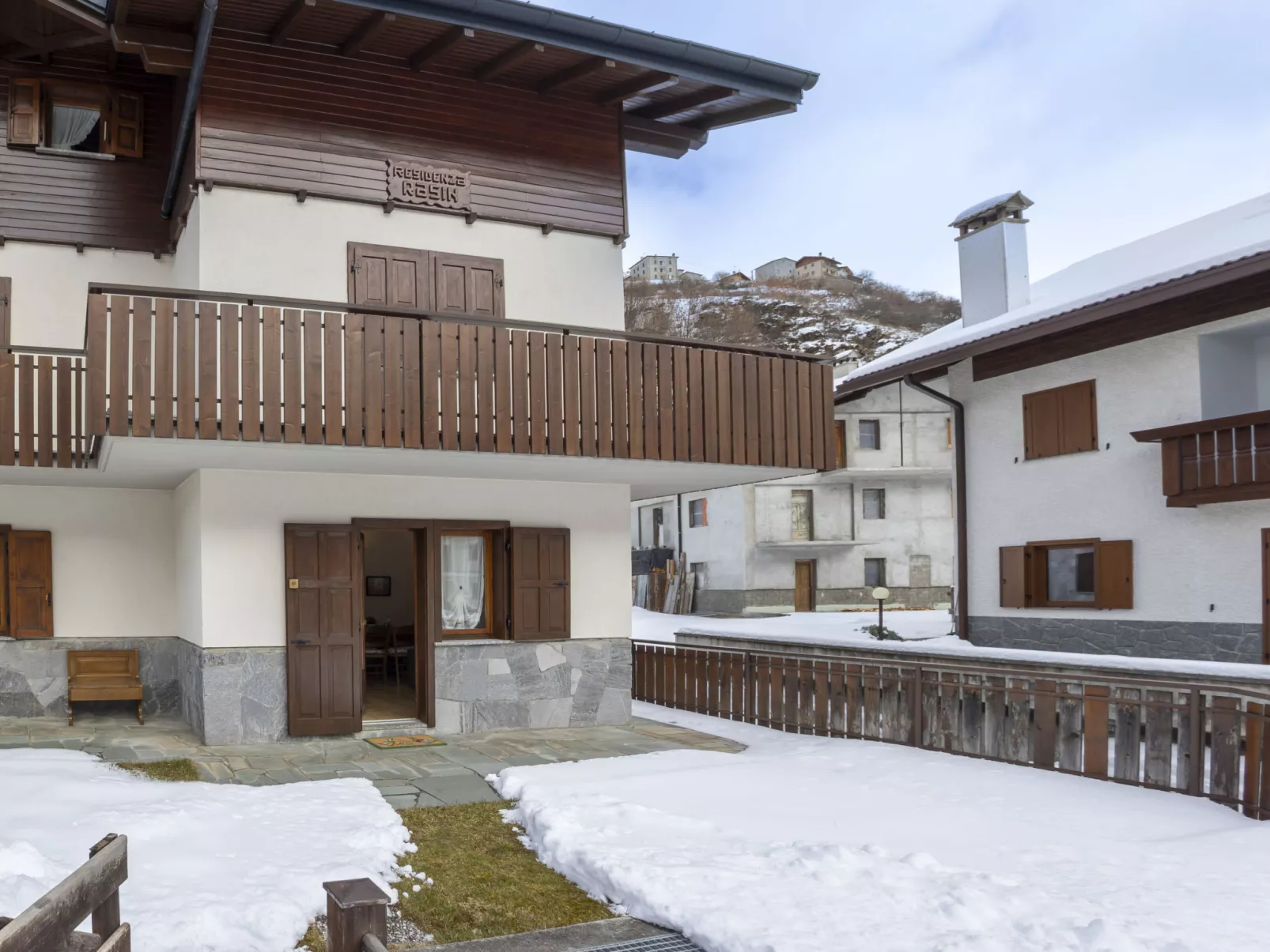 The Silent Sylva-Draußen