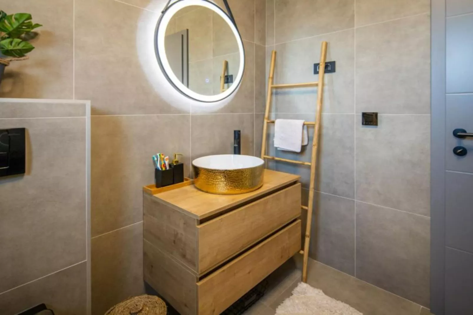 Lux Vintage House Bella Vita Biograd na Moru with Pool-Bathroom